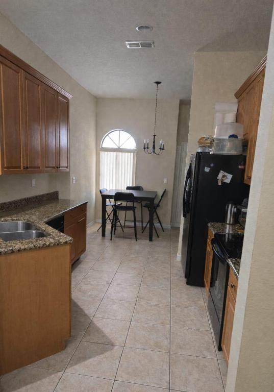 439 Caraway Dr - Photo 5 of 7