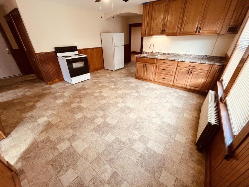 122 Second St Apt 3 - Photo 2 of 13