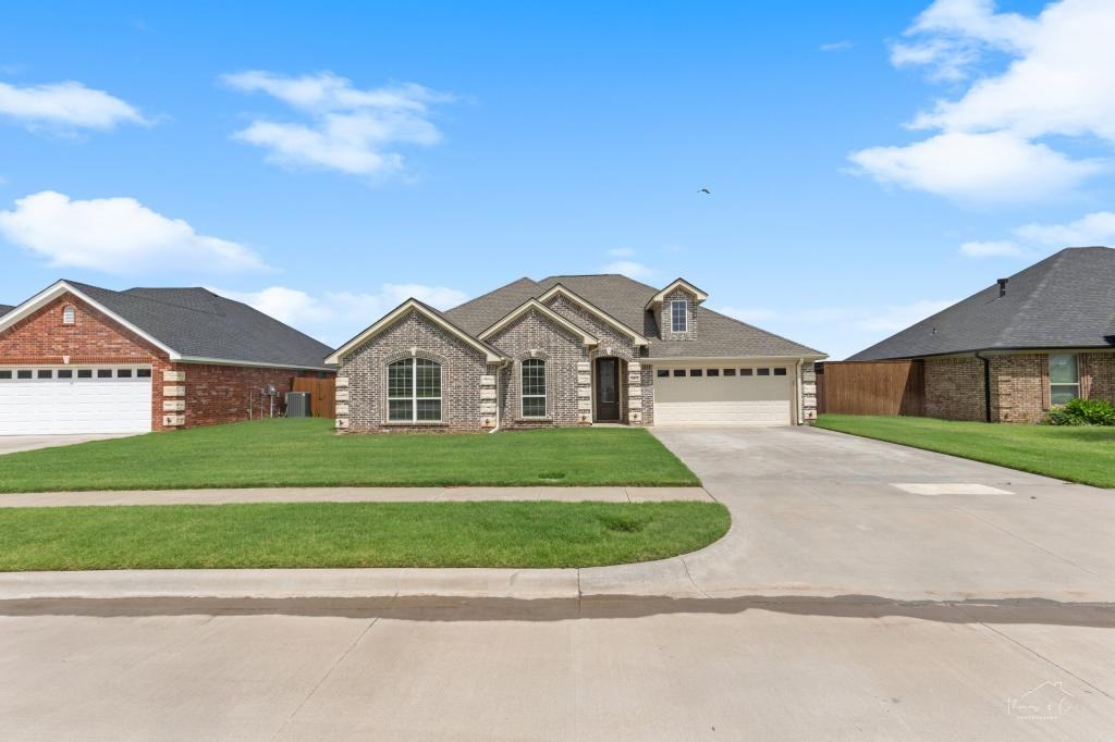 4815 Falcon Crest Blvd - Photo 2 of 44