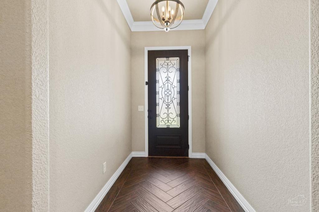 4815 Falcon Crest Blvd - Photo 3 of 44