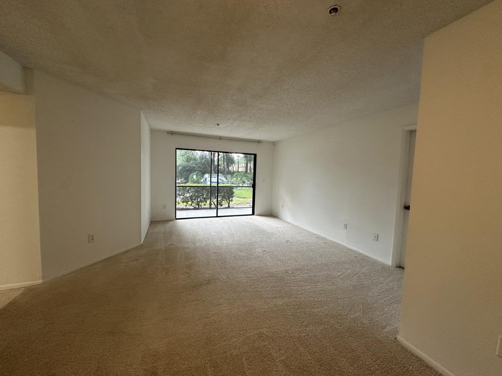 6002 Laketree Ln - Photo 5 of 15