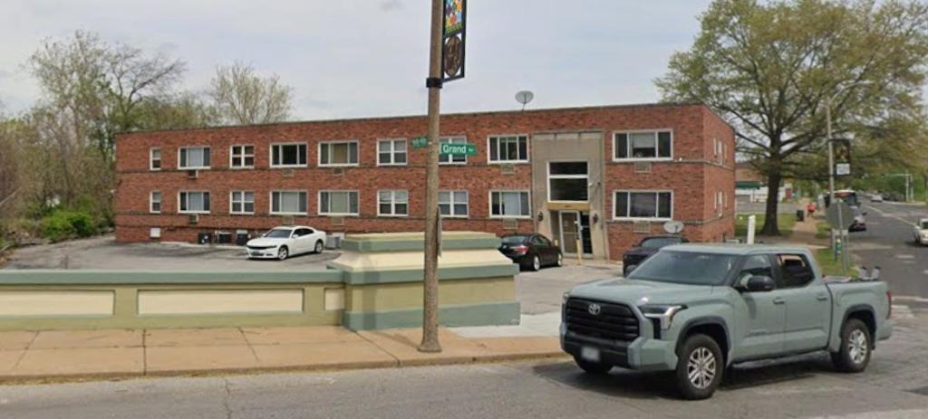 3601 Holly Hills Blvd Apt 19