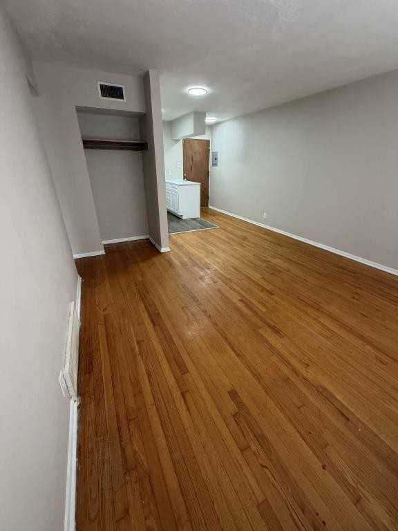 3601 Holly Hills Blvd Apt 19 - Photo 5 of 14