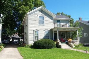 featured image of 208 W 3rd St