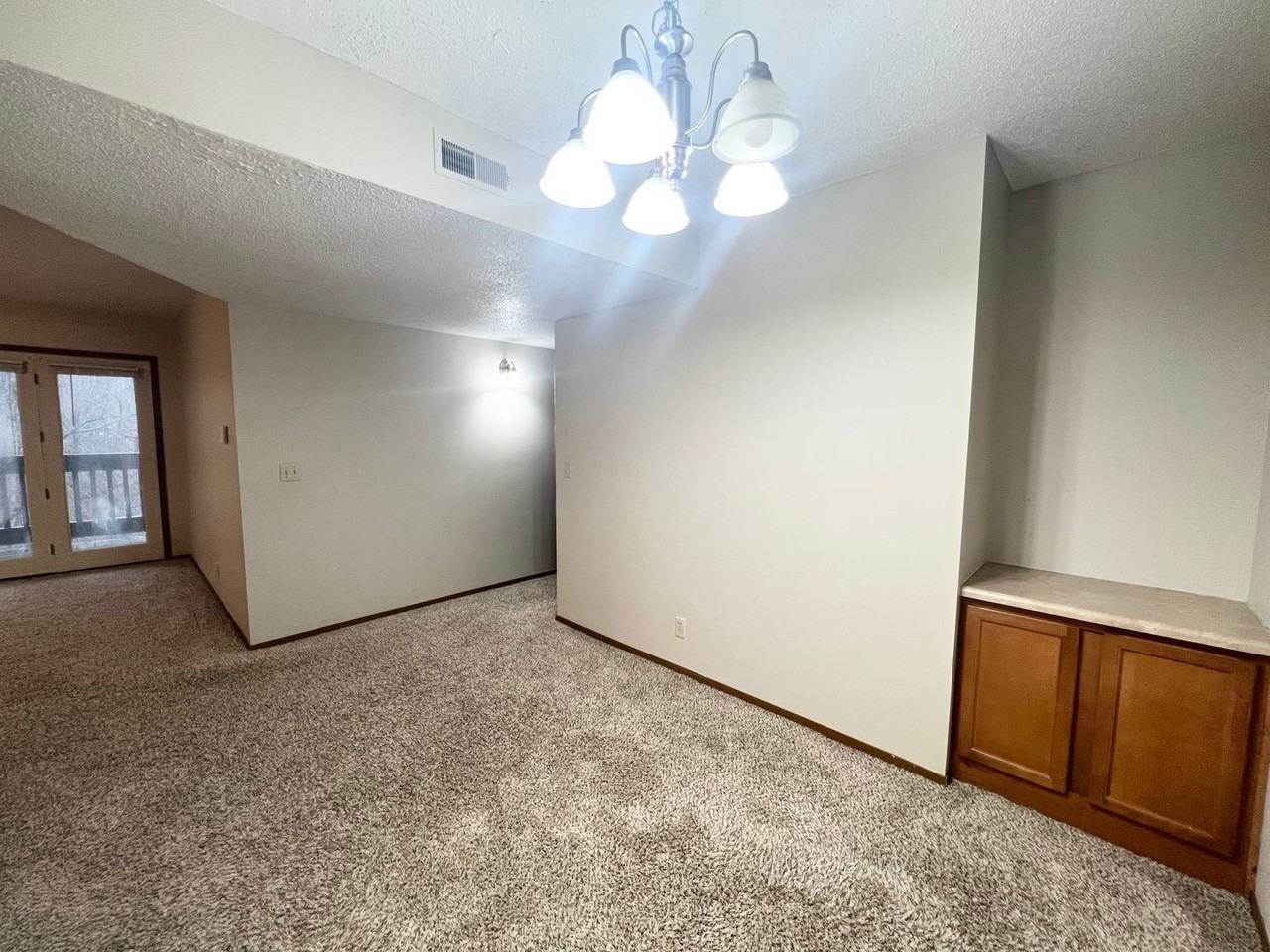 2700 W Willowlake - Photo 3 of 35