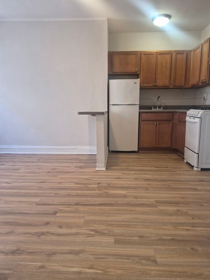 5210-14 S. Woodlawn - Photo 3 of 12
