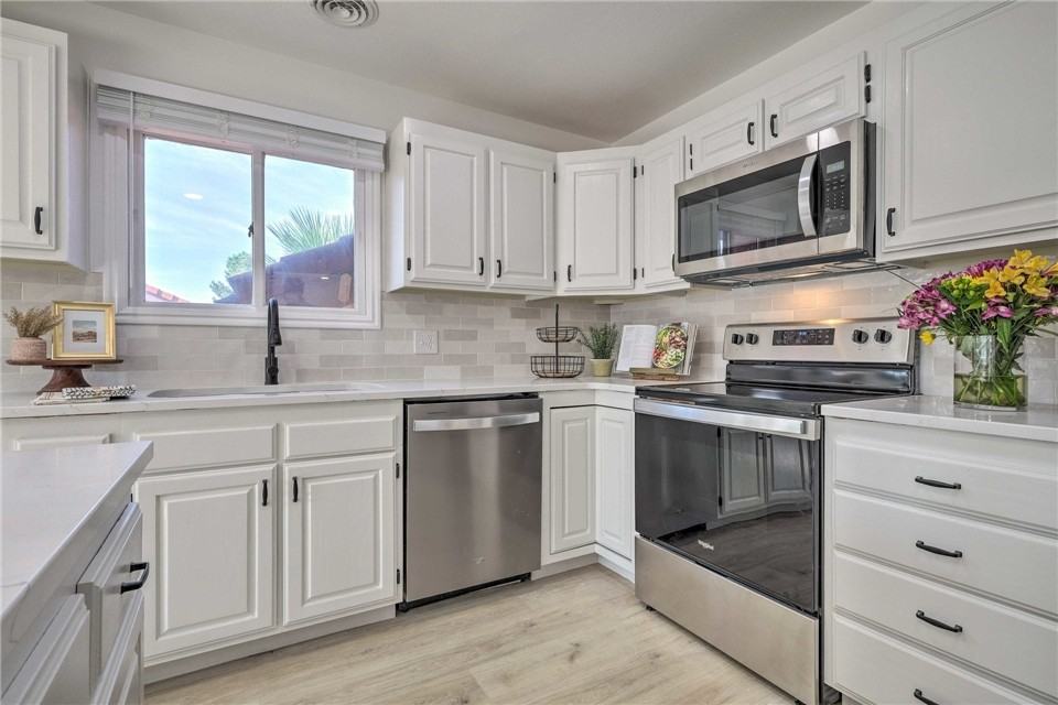 860 S Village Rd #P10 - Photo 4 of 13