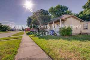 featured image of 1625 E 4th St