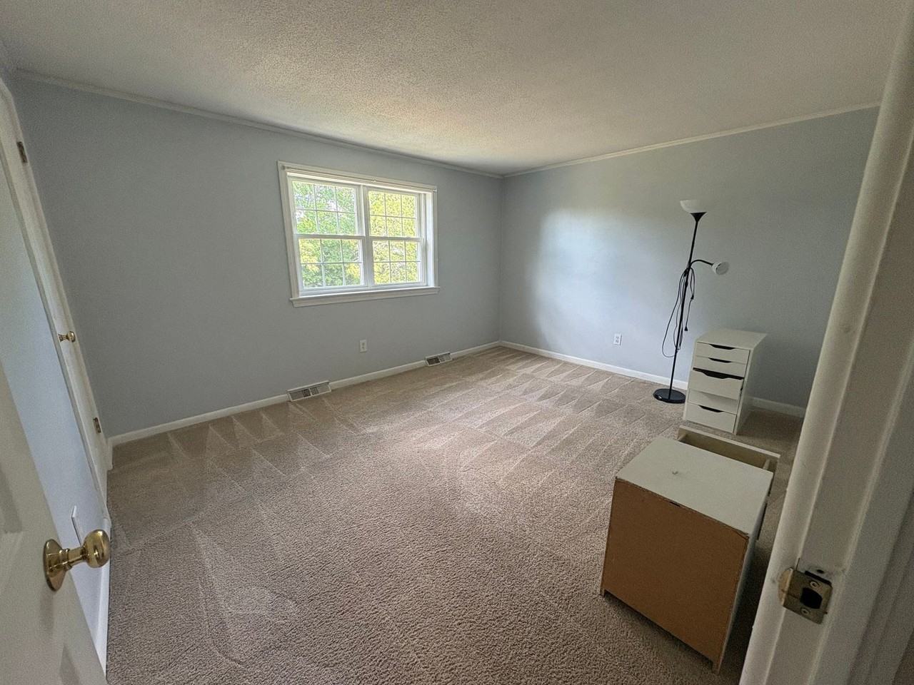 19 Hemlock Cir - Photo 7 of 20