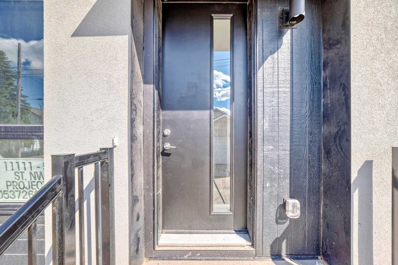 11111  51 Street - Photo 3 of 39