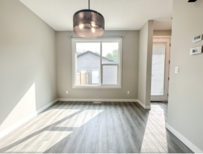 7755 81 Ave Nw Uppr - Photo 3 of 21