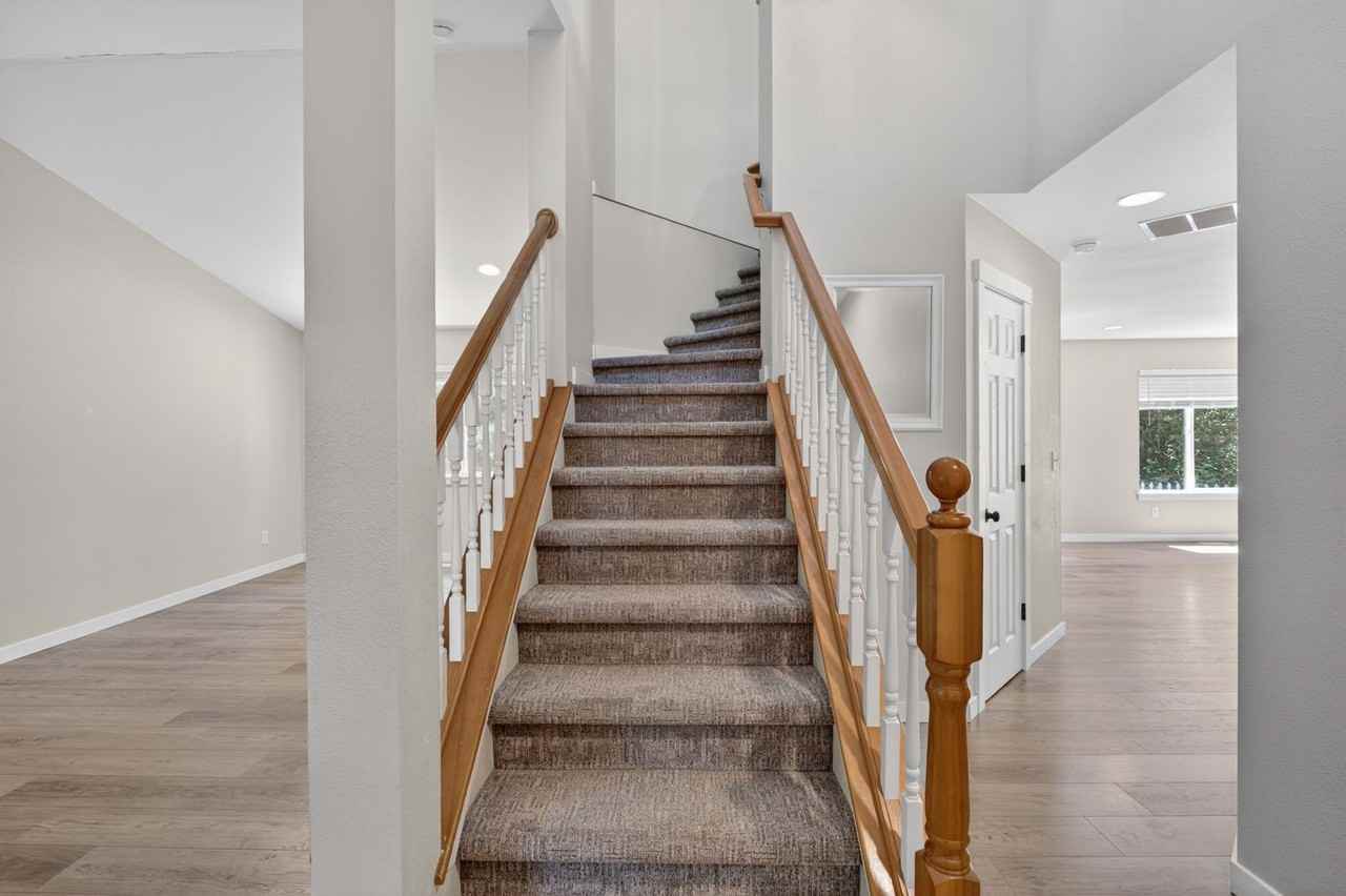 1574 Se Nylace Ln - Photo 6 of 50