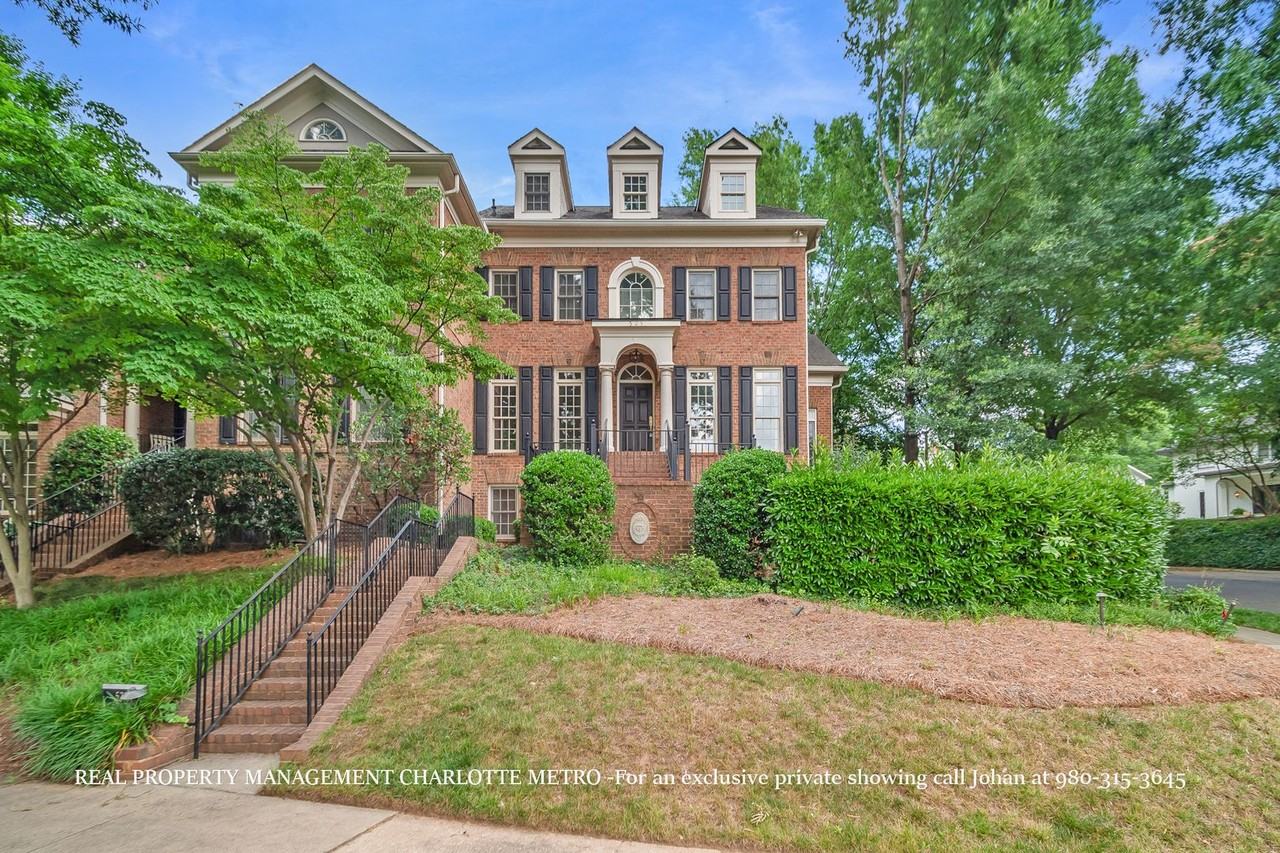529 Queens Rd - Photo 5 of 50