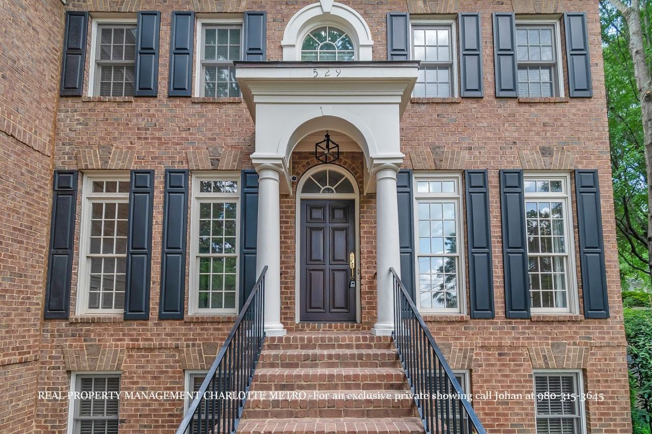 529 Queens Rd - Photo 6 of 50