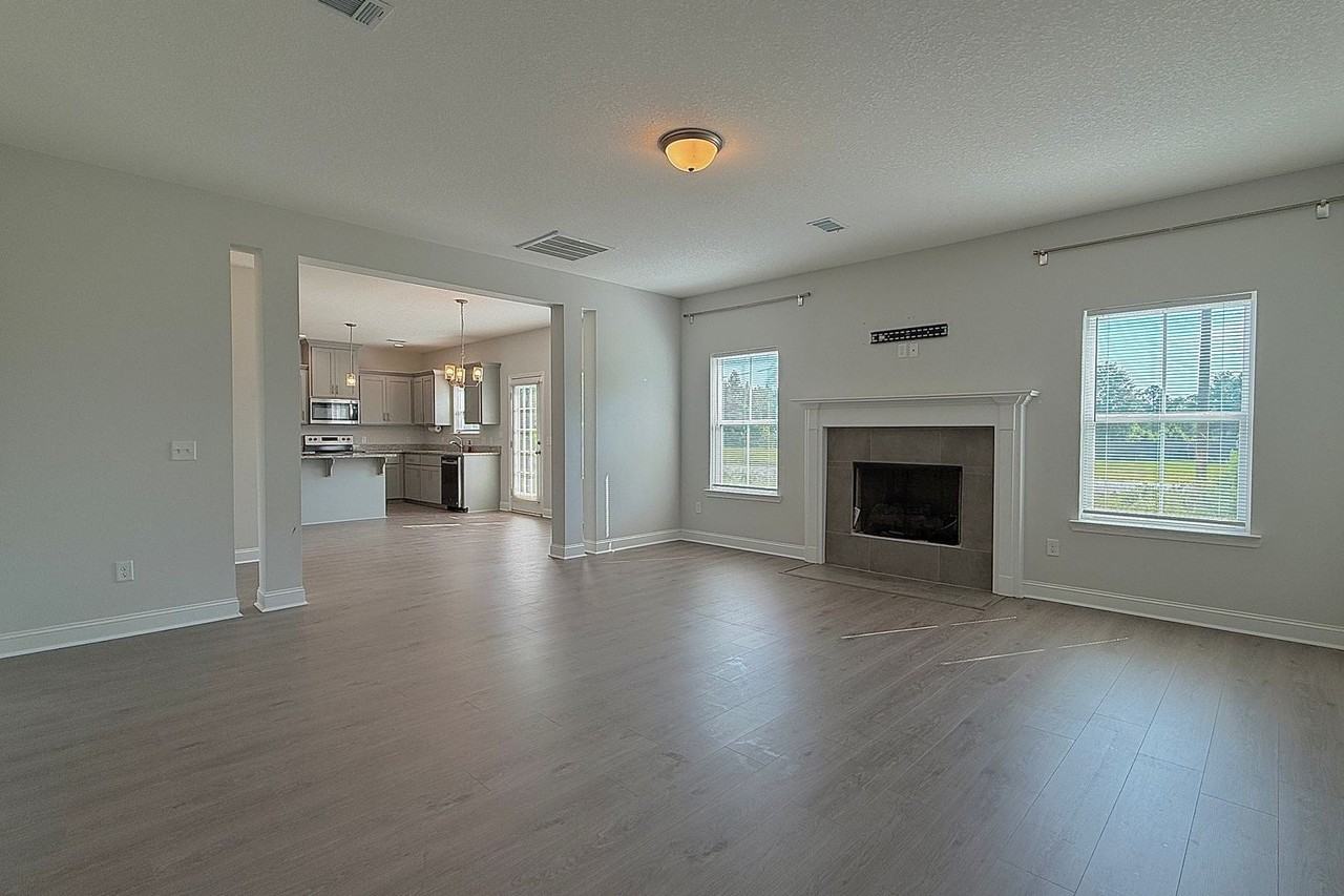 44 Rimes Ave Se - Photo 6 of 50