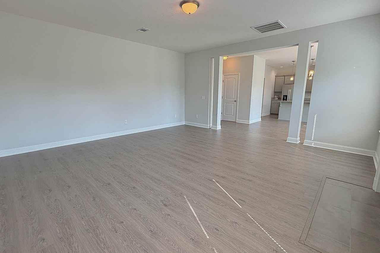 44 Rimes Ave Se - Photo 7 of 50