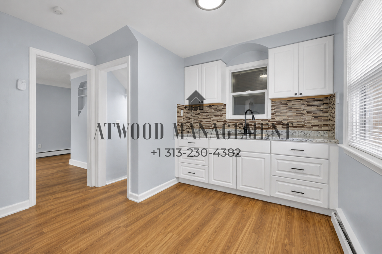 15752 Rutherford St - Photo 7 of 13