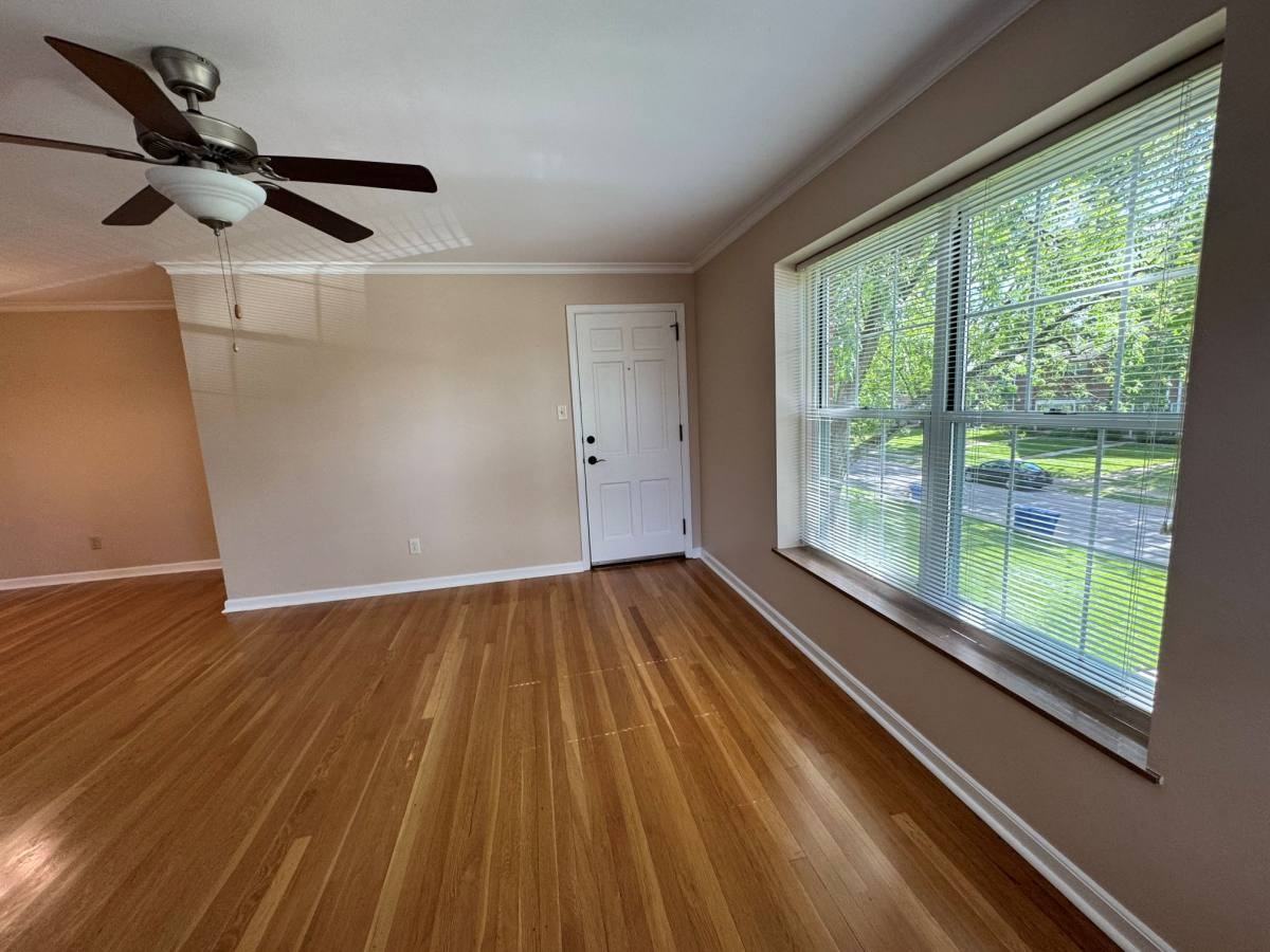 802 Kenwick Rd - Photo 2 of 18