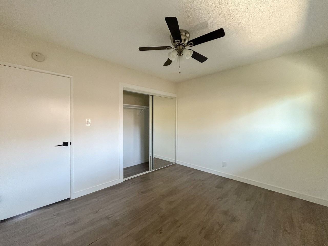 12128 Ramona Ave - Photo 5 of 50