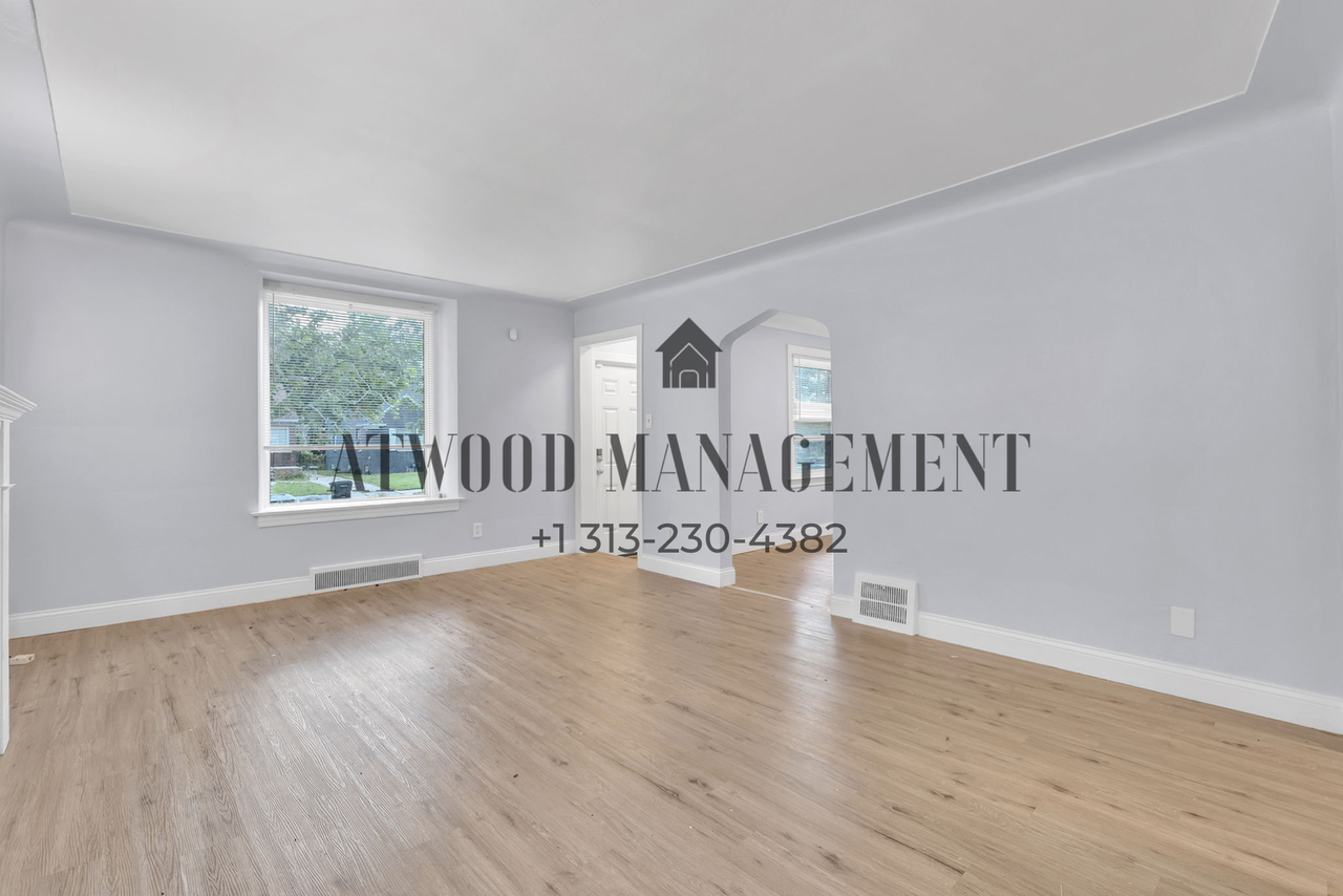 10037 Grayton St - Photo 2 of 14