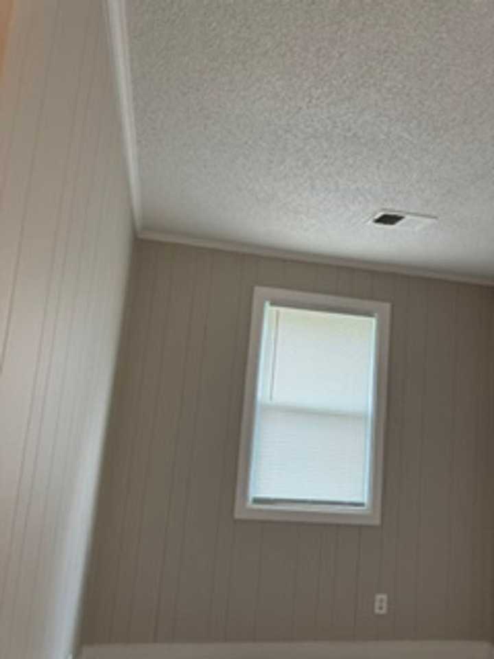 964 Brower St - Photo 7 of 21