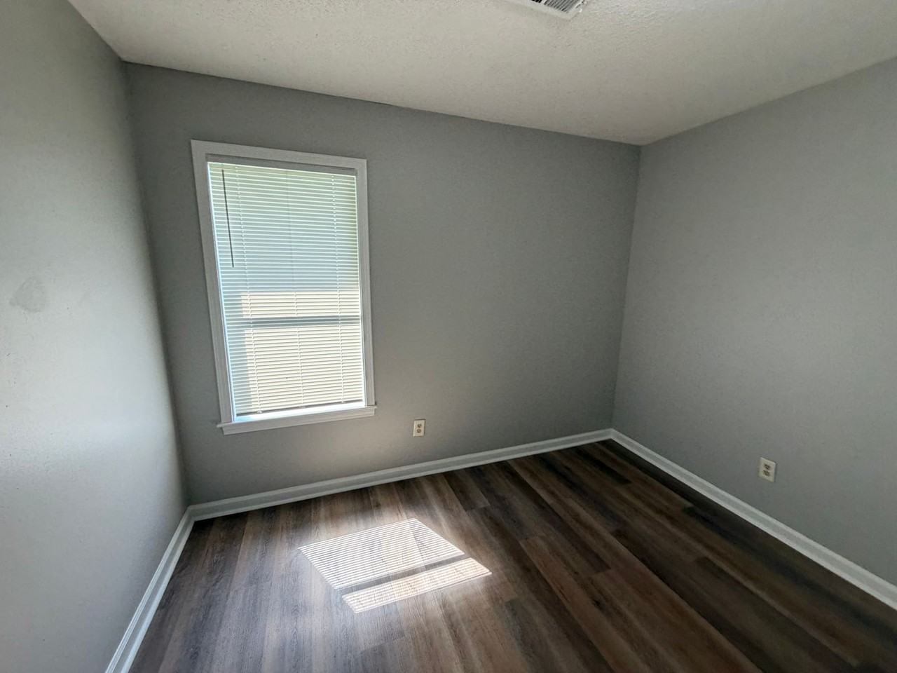 5126 Brushwood Dr - Photo 5 of 19