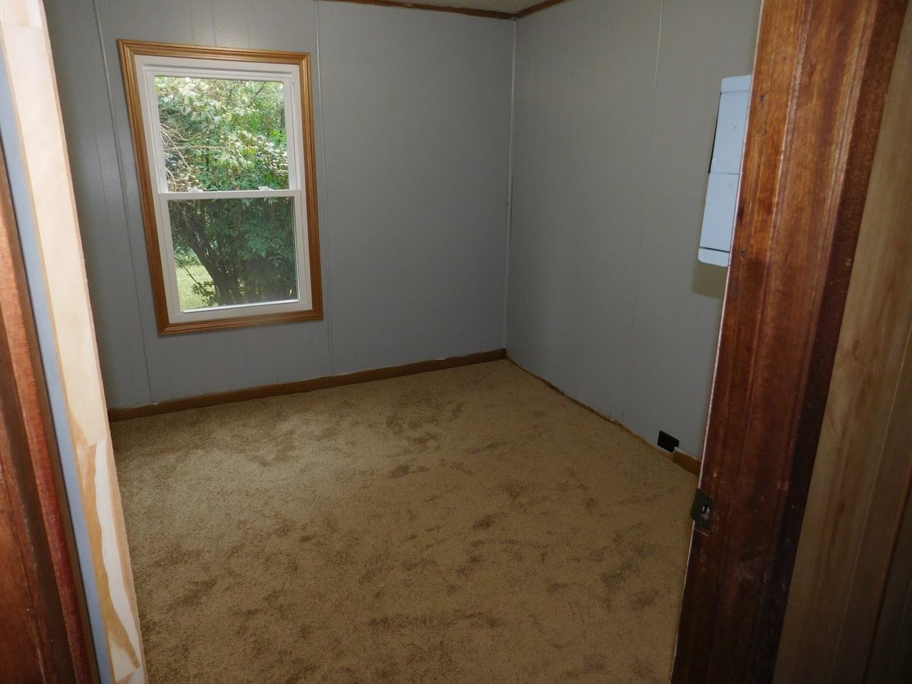 1213 Broad St - Photo 4 of 12