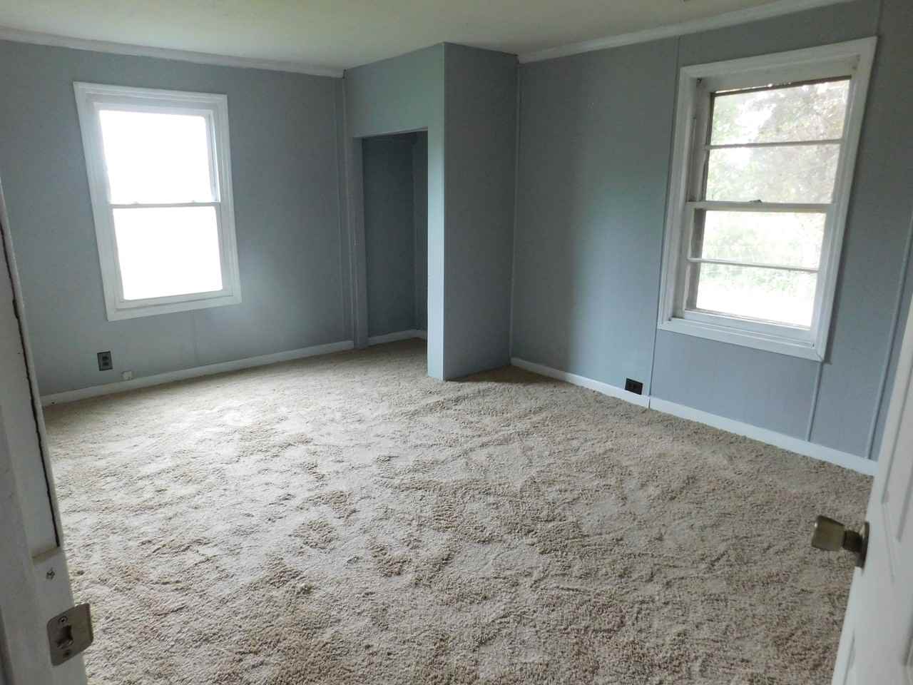 1213 Broad St - Photo 3 of 12