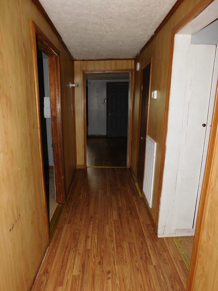 1213 Broad St - Photo 6 of 12