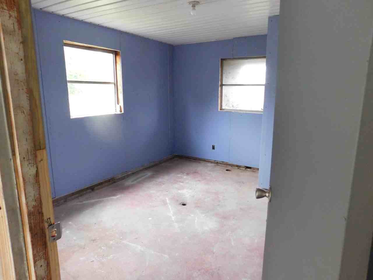 1213 Broad St - Photo 7 of 12