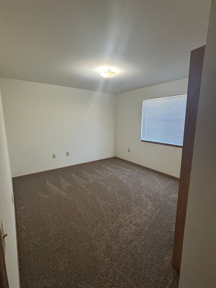 Lewis Townhomes - Photo 7 of 20