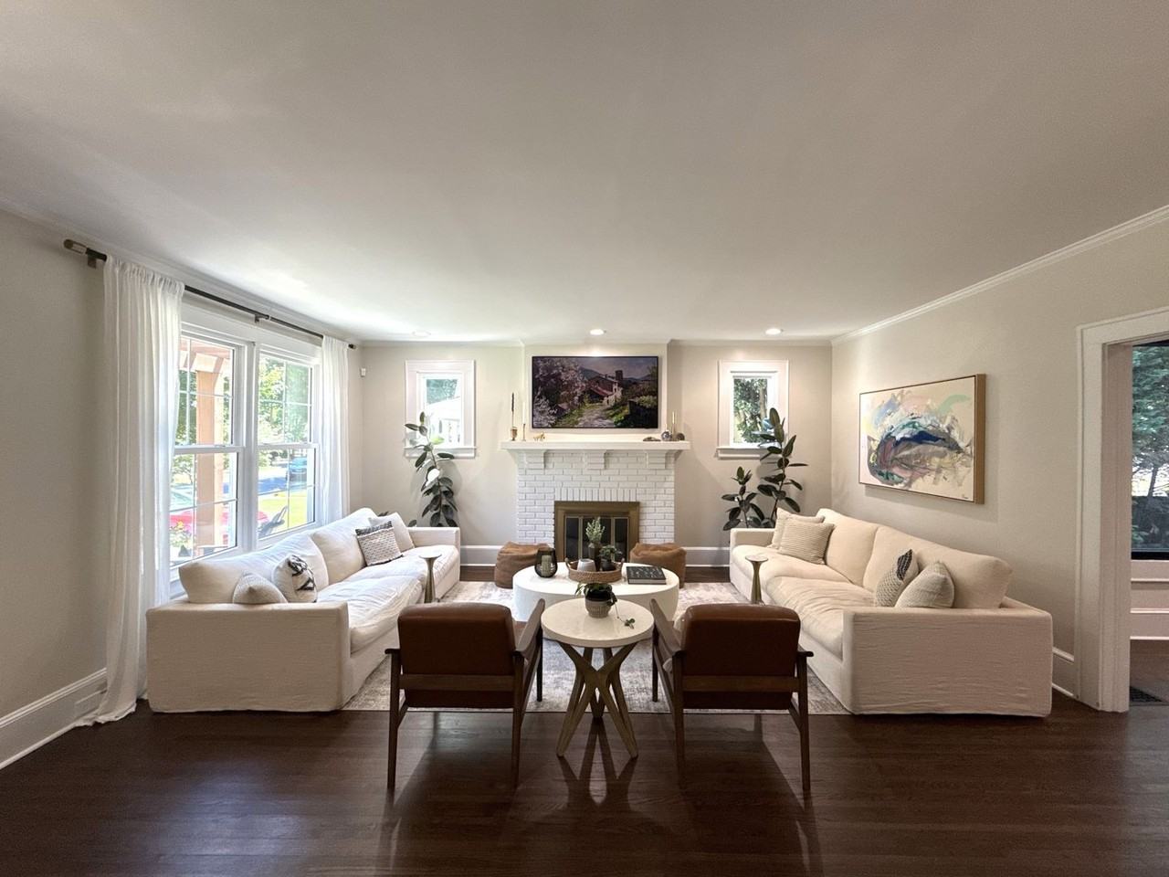 2016 Lombardy Cir - Photo 3 of 30
