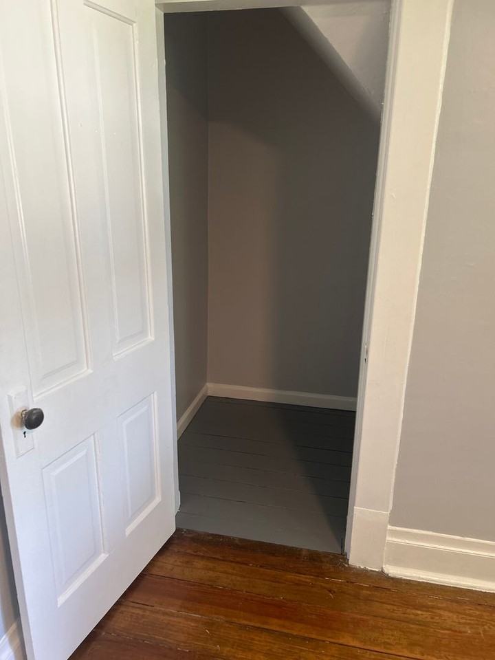 221 Vance St - Photo 5 of 16