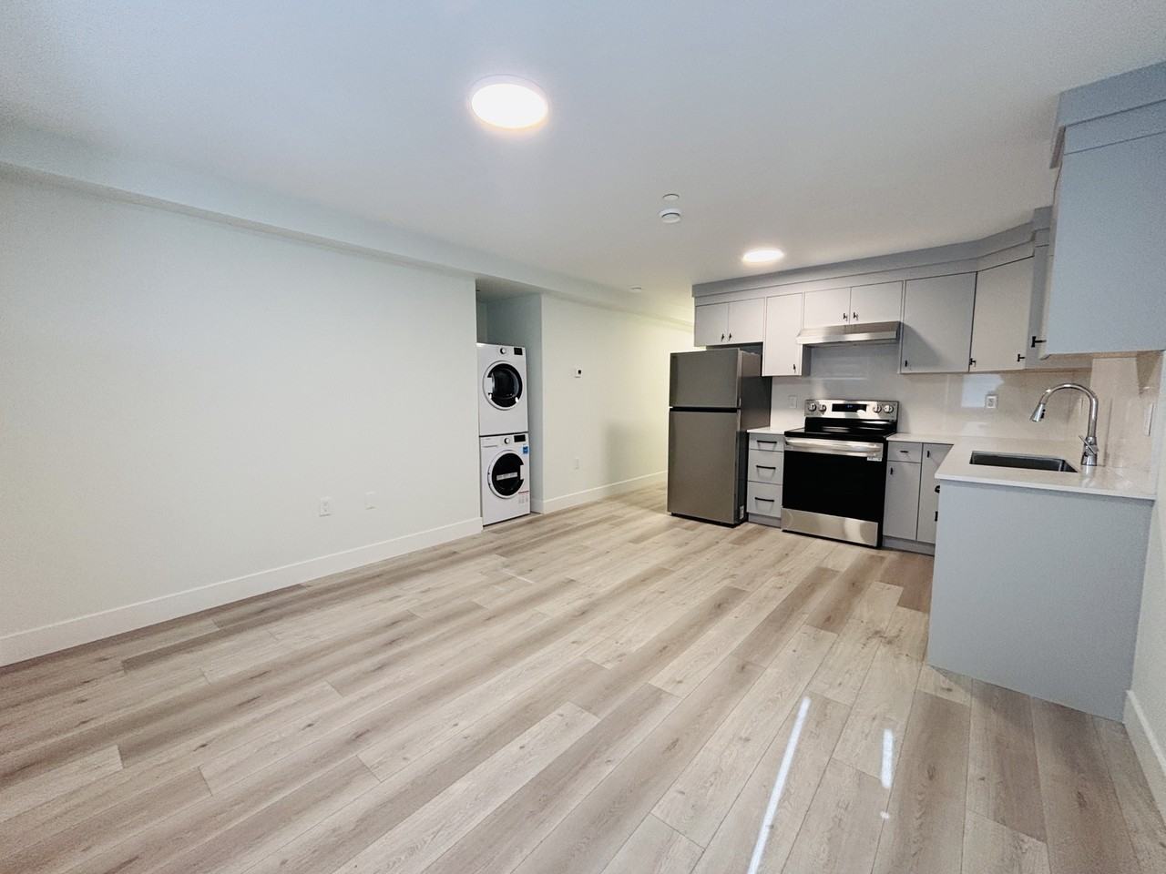 5561 Lancaster St #2 - Photo 7 of 20