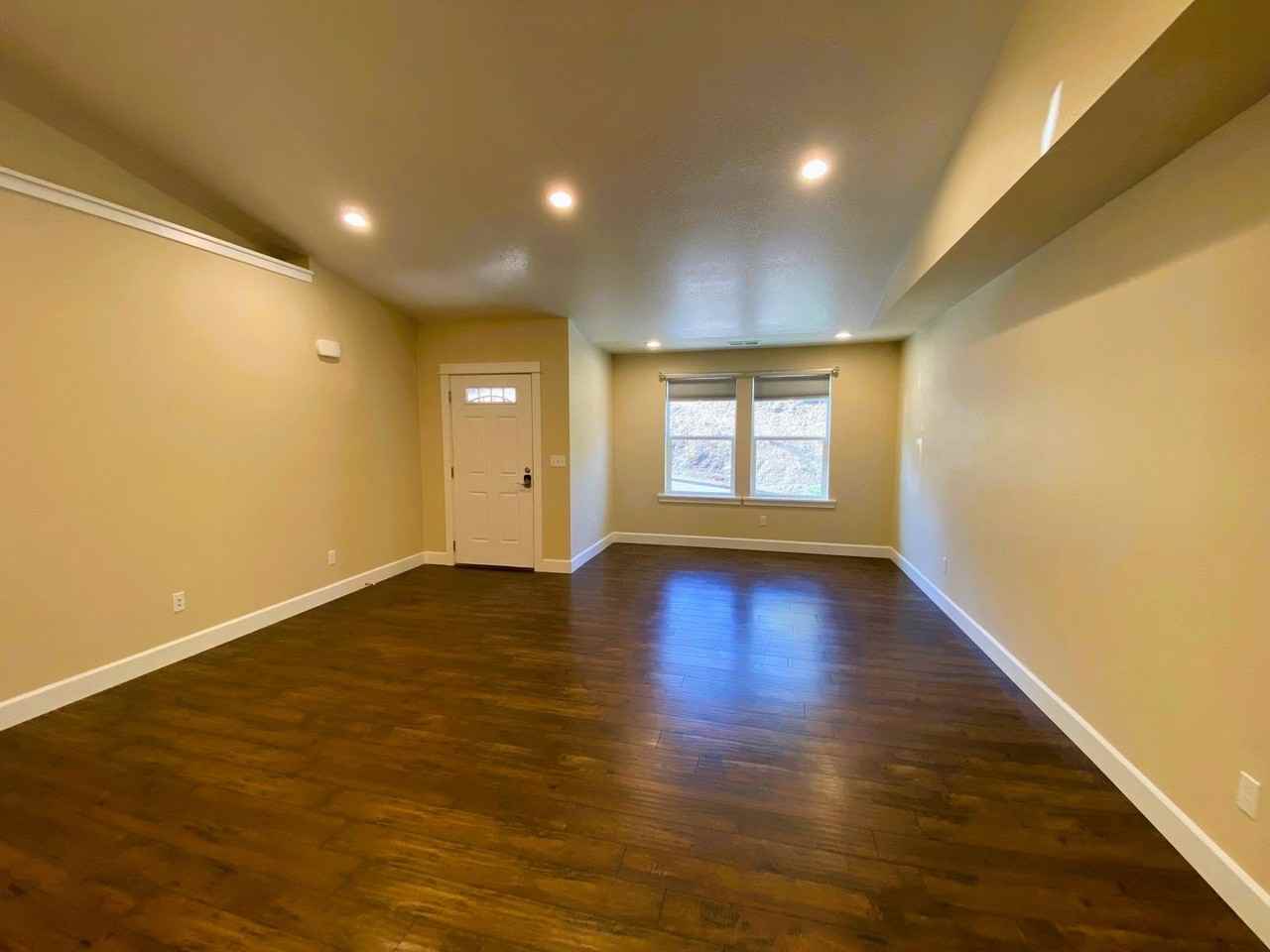 1680 Ne Alameda Ave - Photo 4 of 15
