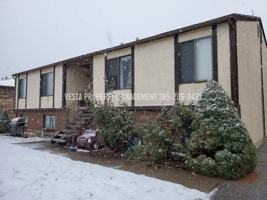 featured image of 1443 Westnorth #3