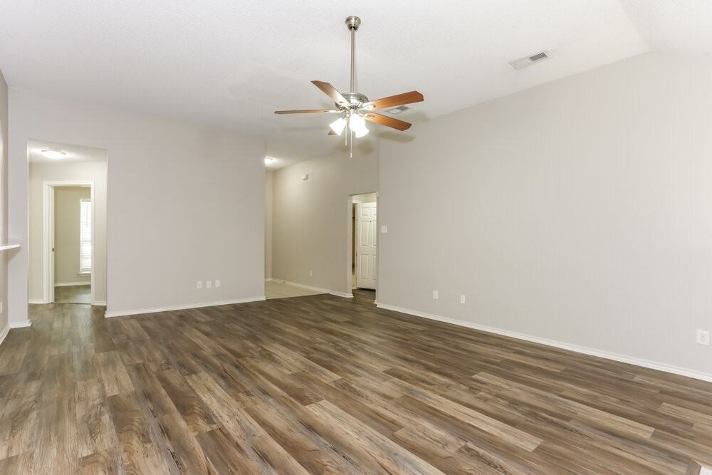 1512 Fern Dr - Photo 3 of 16