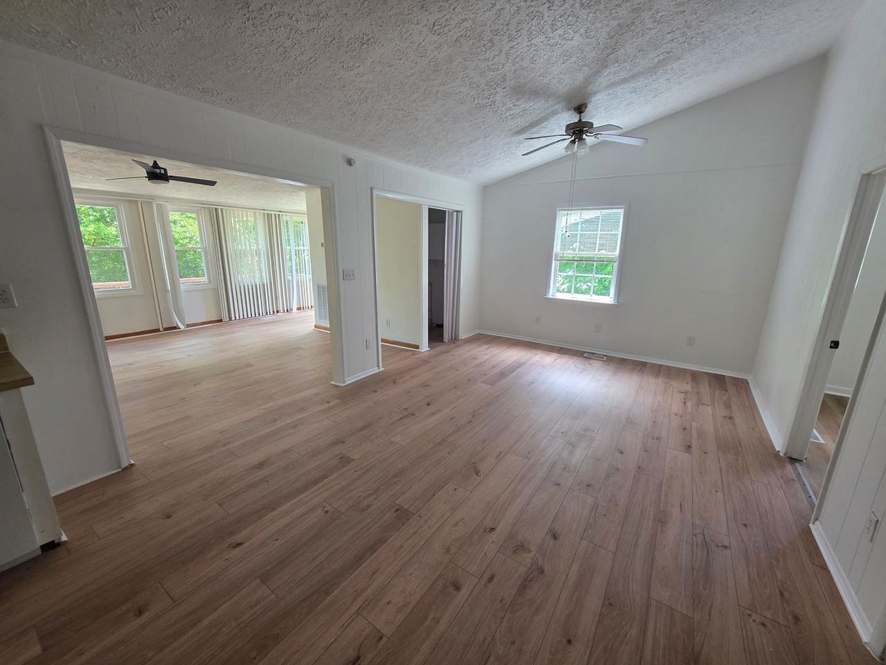 37 Cobb Rd - Photo 4 of 21