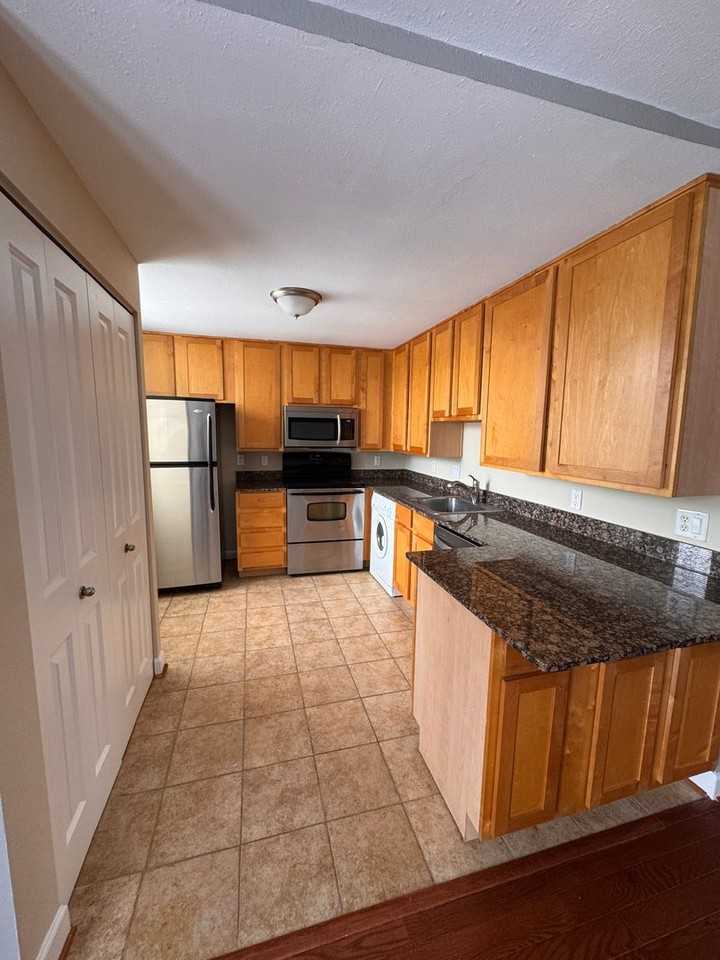 5630 Pershing Ave #1