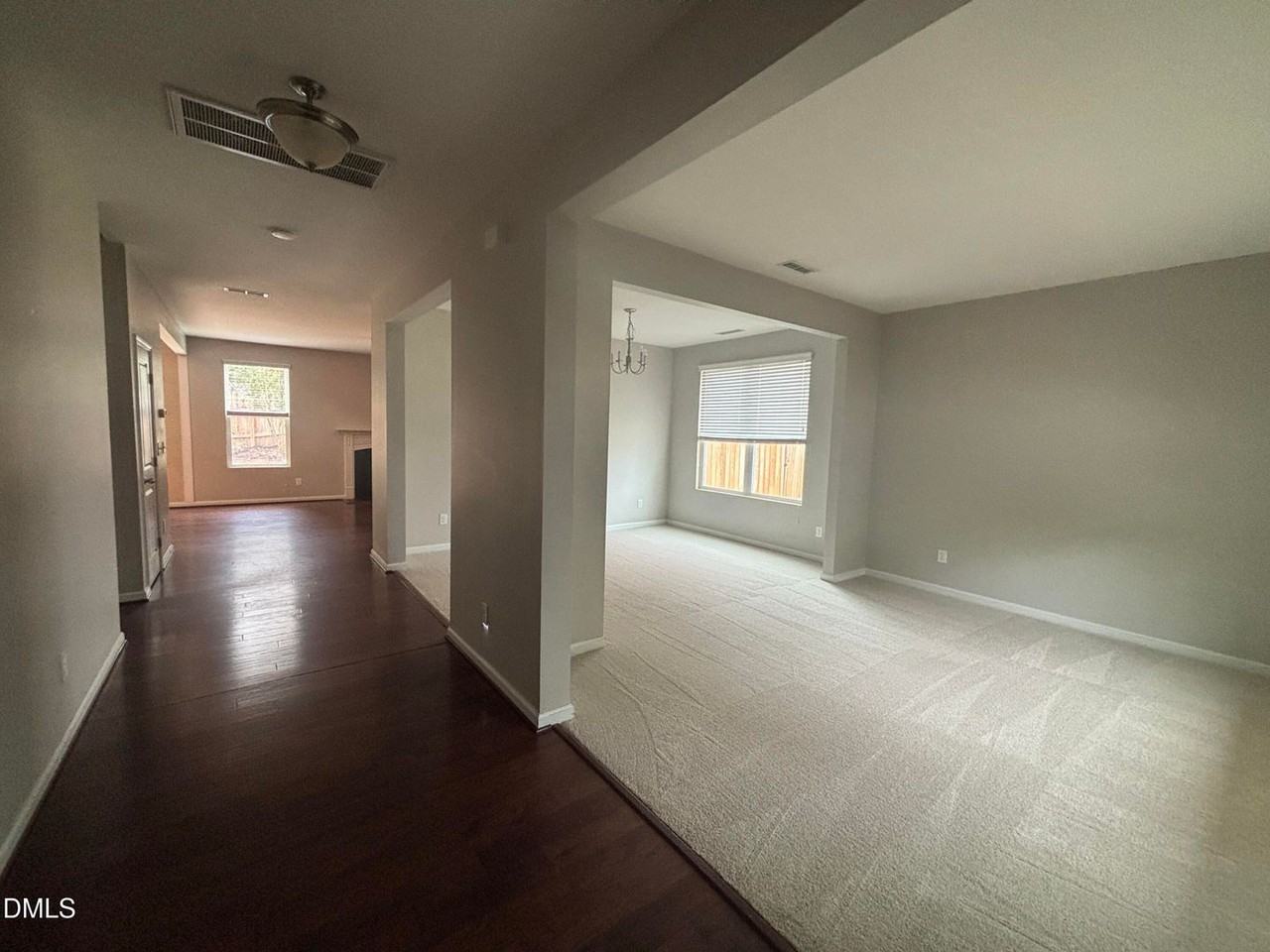 4 White Spruce Ct - Photo 2 of 50