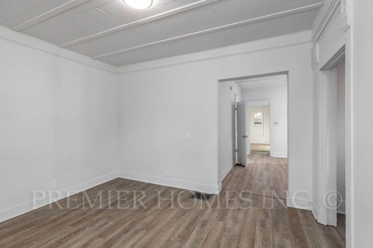 2327 6th St Sw - Photo 3 of 14