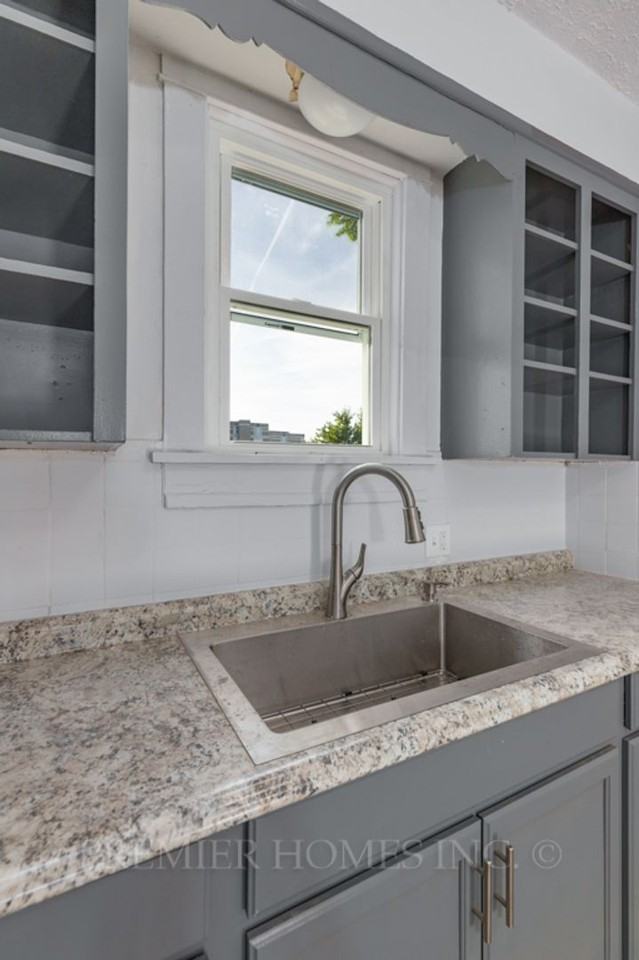 2327 6th St Sw - Photo 7 of 14