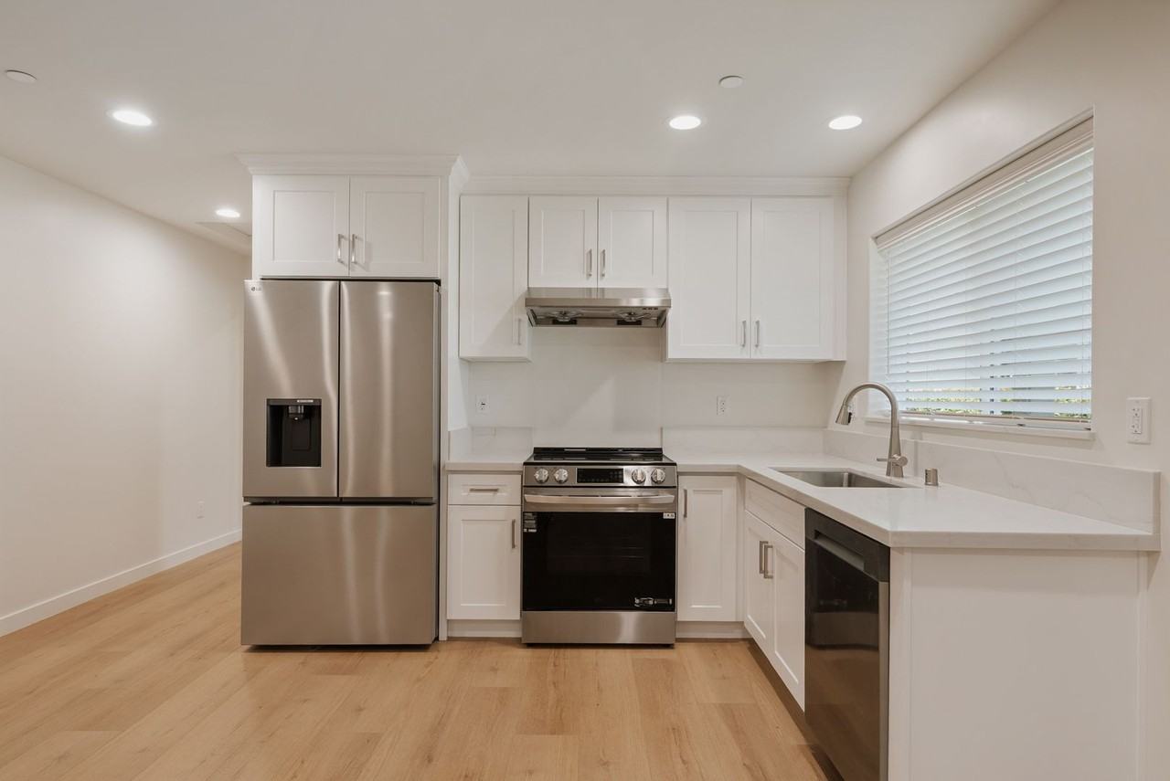 1806 S 8th St #A - Photo 6 of 19