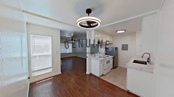 featured image of 1040 W Macarthur Blvd #50