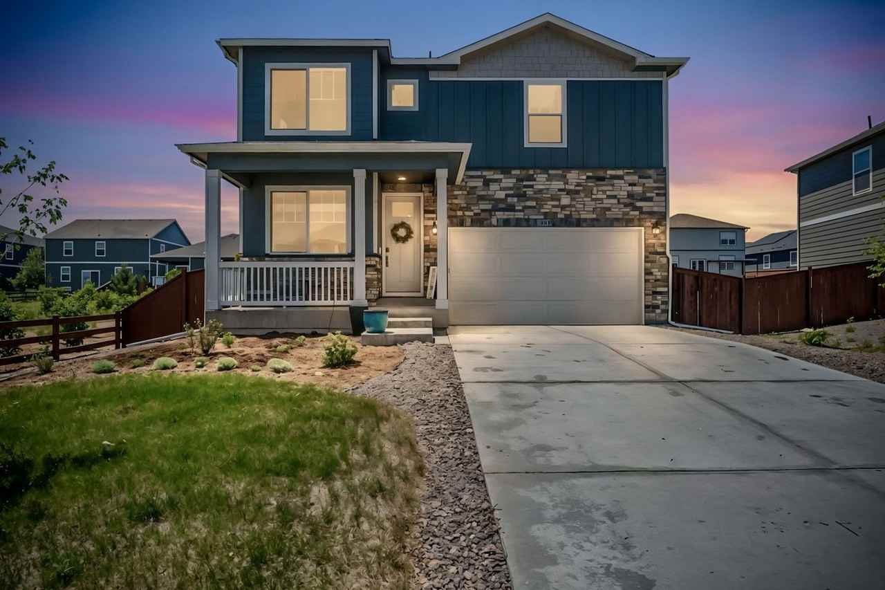 2757 Wren Dr - Photo 2 of 24
