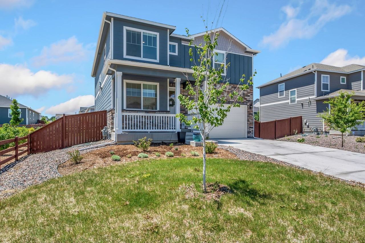 2757 Wren Dr - Photo 3 of 24