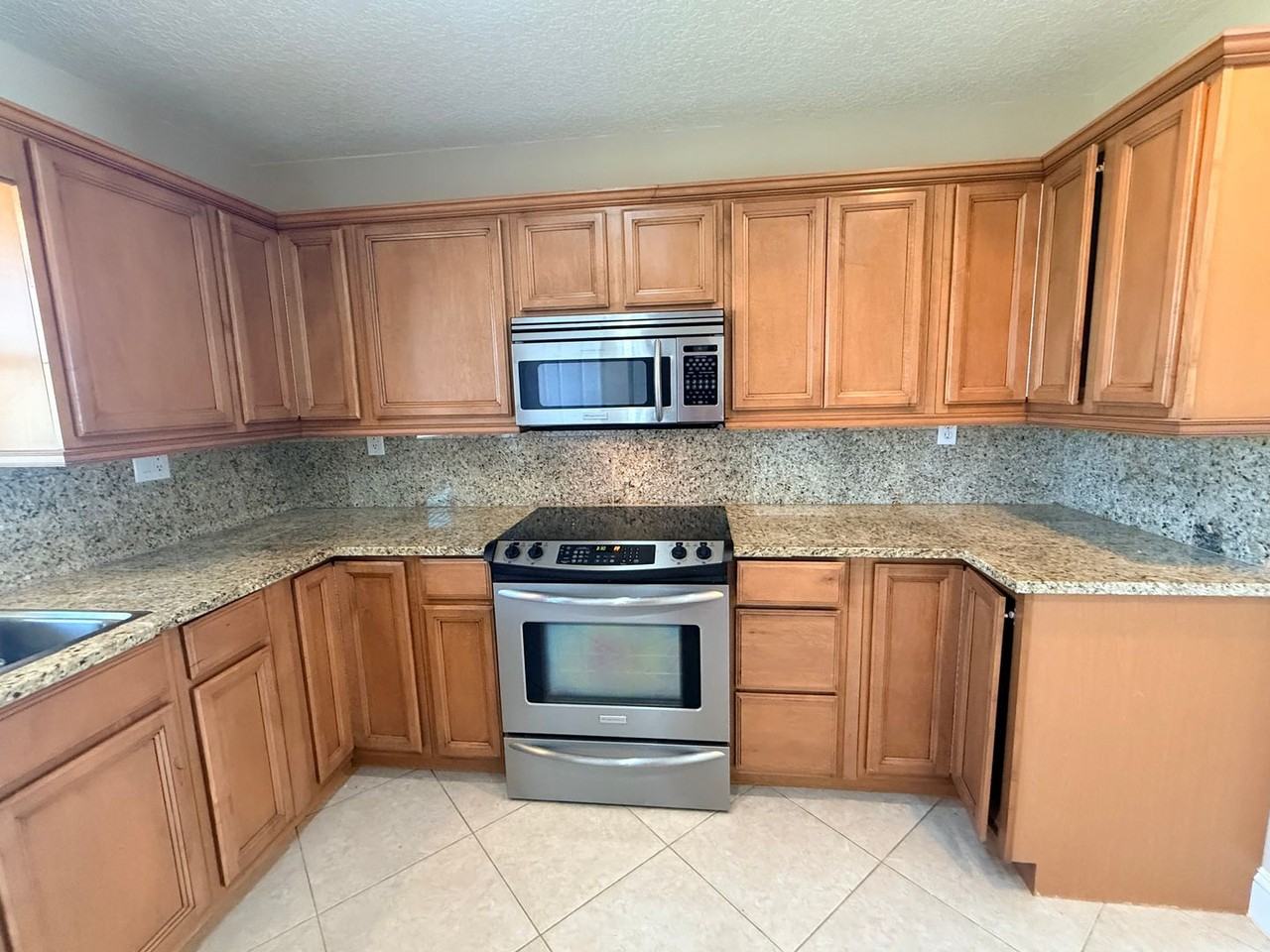 342 Tarpon Ave - Photo 5 of 23
