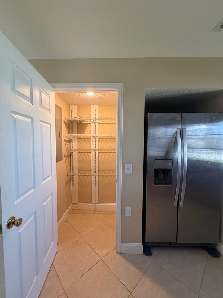 342 Tarpon Ave - Photo 6 of 23