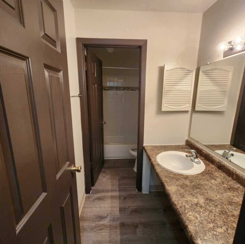 701-47 Sandra Drive - Photo 4 of 7