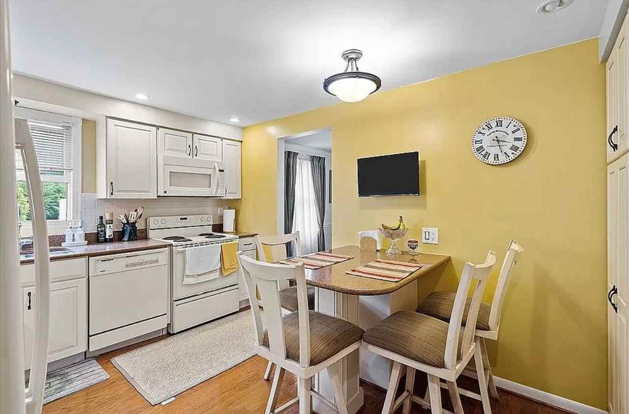 6101 Chatham Dr - Photo 7 of 30